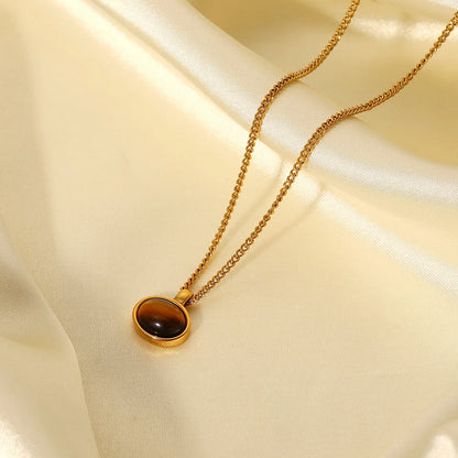 The Agate Pendant Necklace