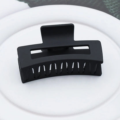 Medium Matte Hair Claw