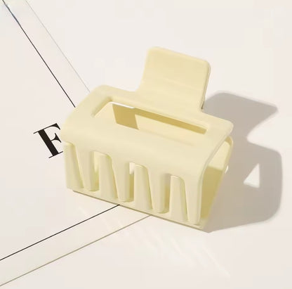 The Matte Square Hair Claw