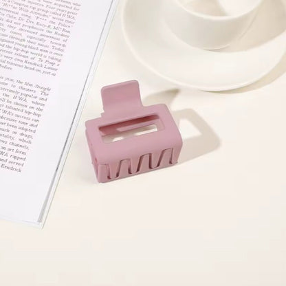 The Matte Square Hair Claw