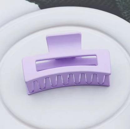 Medium Matte Hair Claw