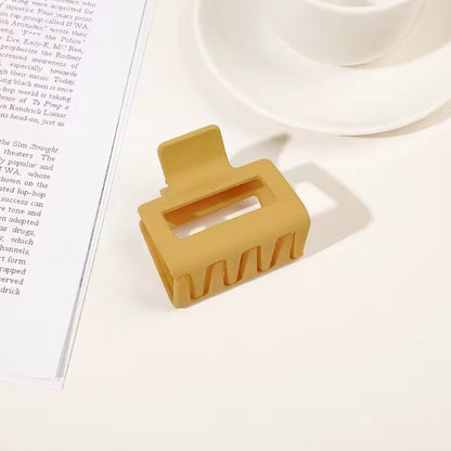 The Matte Square Hair Claw