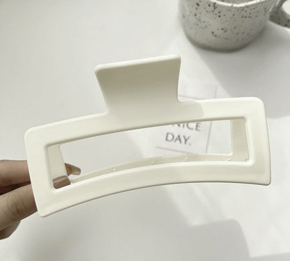 XL Matte Hair Claw