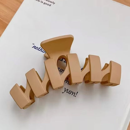 Neutral Zig Zag Hair Claws