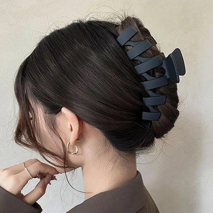 Neutral Zig Zag Hair Claws