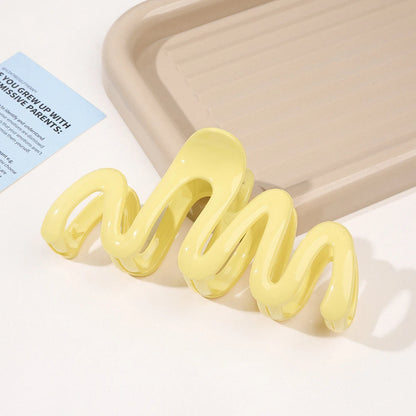 Gloss Squiggle Hair Claws
