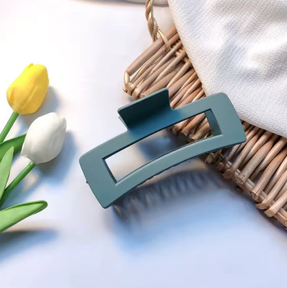 XL Matte Hair Claw