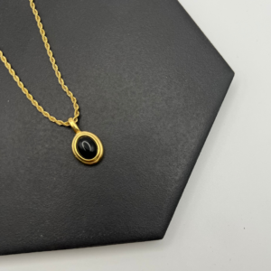 Onyx Oval Pendant